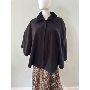 Vintage East 5th Black Fleece Cape with Faux Fur Collar One Size Outerwear